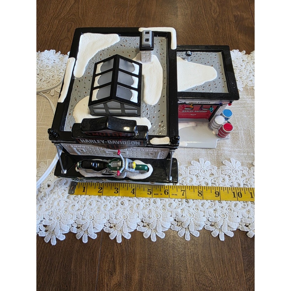 Dept 56 Snow Village Harley-Davidson Motorcycle Shop Lighted Building 1998 - Picture 6 of 14